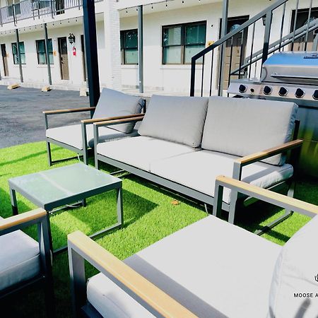 The Moose #6 - Modern Luxe Studio With Free Parking & King Bed Memphis Exteriör bild